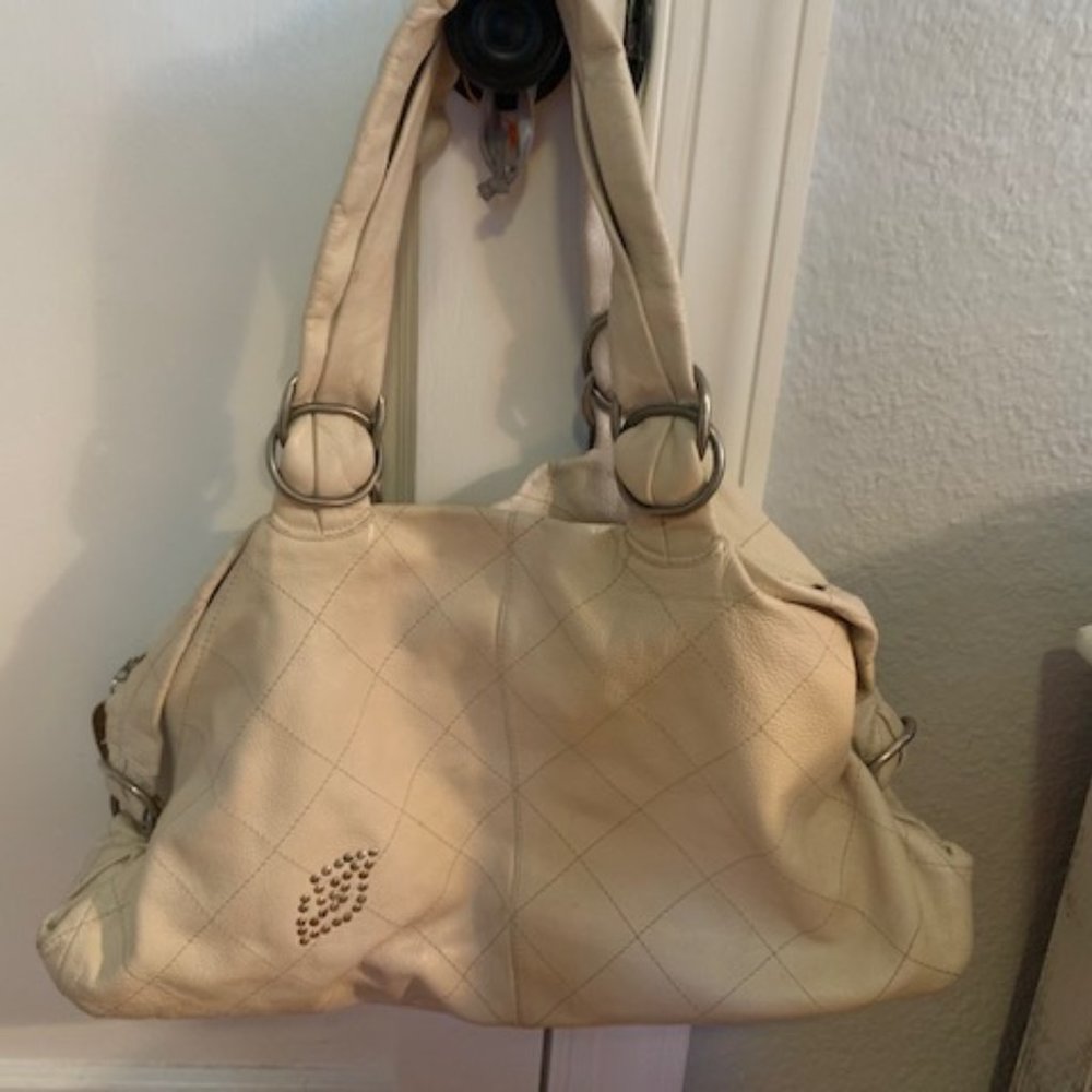 BETSEY JOHNSON LARGE HOBO PURSE BAG IVORY LEATHER